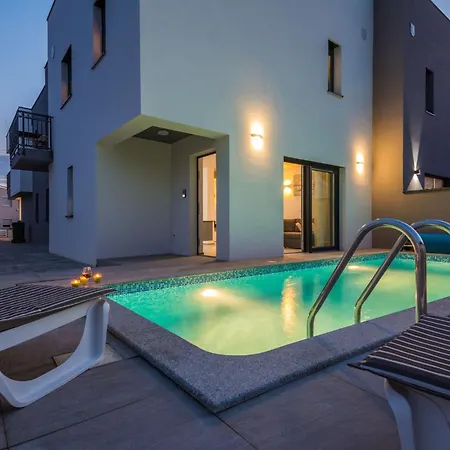 Spanic 2 By Interhome 公寓 维尔