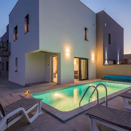 Spanic 2 By Interhome *