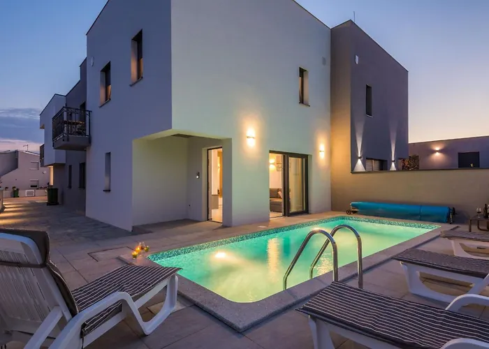 Spanic 2 By Interhome *