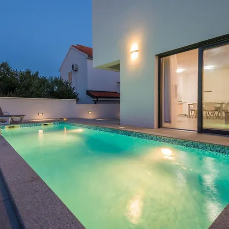 Appartamento Spanic 2 By Interhome