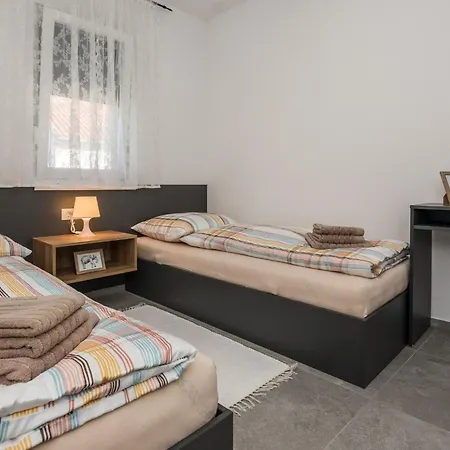 Spanic 2 By Interhome