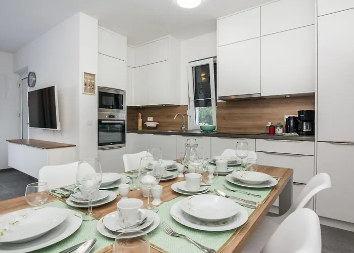 Spanic 2 By Interhome Appartamento