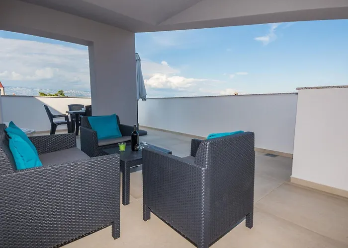 Spanic 2 By Interhome