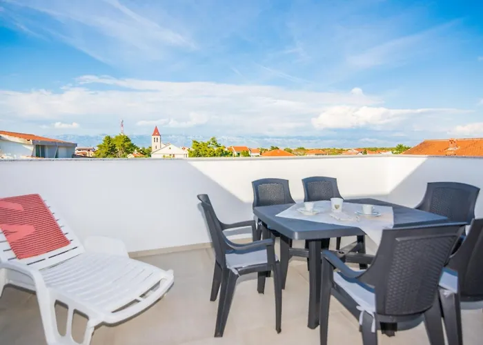 Spanic 2 By Interhome